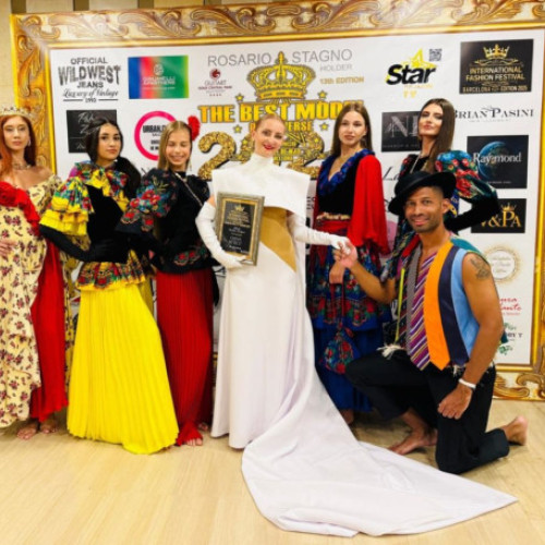 Barcelona găzduiește spectacolul „Gipsy Style” de Oana Berce