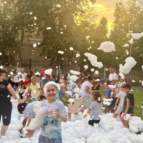 Copiii din DAS Oradea sărbătoresc la Muzeul Țării Crișurilor înainte de începerea școlii
