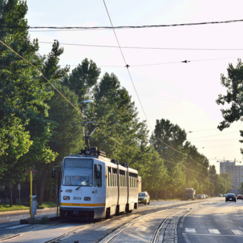 Trotinetele provoacă deraierea unui tramvai în centrul Bucureștiului
