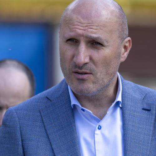 Doi directori ELCEN sub control judiciar după percheziții în București