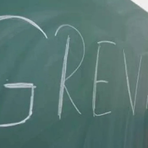 Trei cadre didactice prezente fizic în clasă, dar fără predare, în Gorj