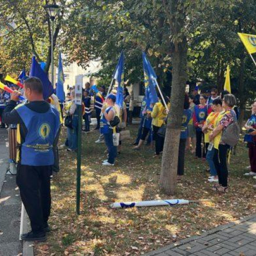 Protest cu prezență scăzută la Botoșani; mișcări naționale anunțate