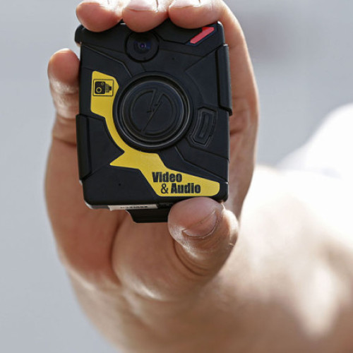 Poliția locală poate utiliza Bodycam în intervenții, dacă proiectul devine lege