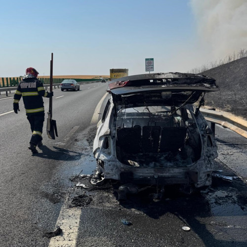Incendiu afectează un autoturism în zona Km 185 spre Constanța, lângă Cernavodă