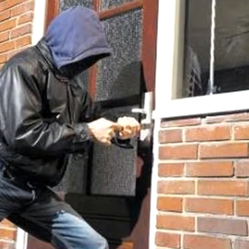 Spărgătorul din Livadia, condamnat pentru furt calificat