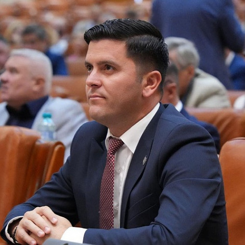 Deputatul Adrian Cozma a votat modificarea Codului Rutier pentru tractoare