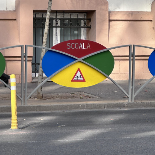 Elev din Galați a lovit un profesor după avertismentul privind fumatul în școală