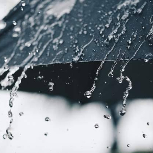 ANM emite informare meteorologică: averse, vânt puternic, până în 12 septembrie