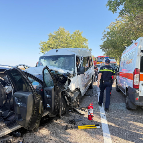 Polițist botoșănean a intervenit primul la accidentul de pe DN 24C din Santa Mare