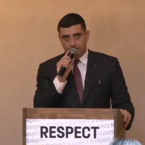 Afișe electorale ilegale în Cluj promovate de George Simion și AUR