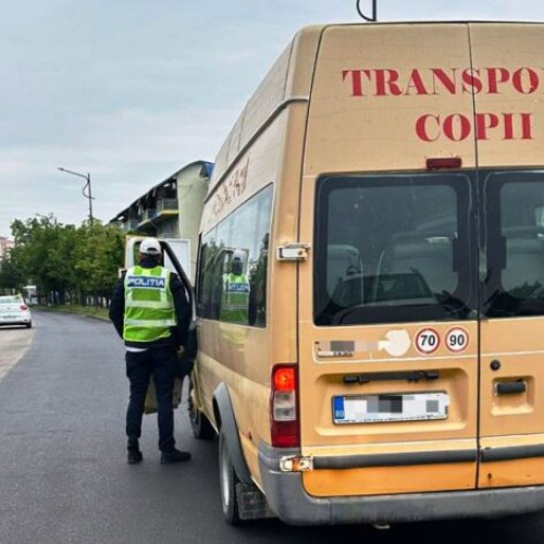 Polițiștii Vrancea verifică transportul rutier de elevi la început de an școlar