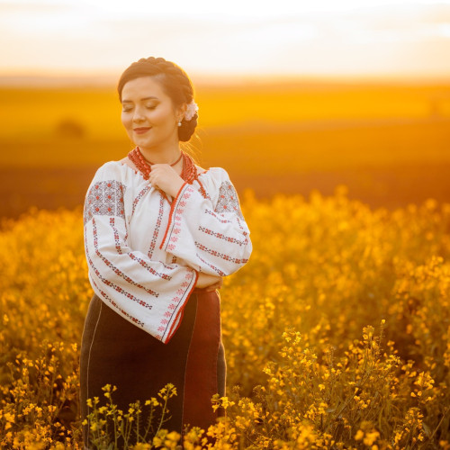 Iustina Irimia sărbătorește 25 de ani de carieră într-un spectacol la Botoșani