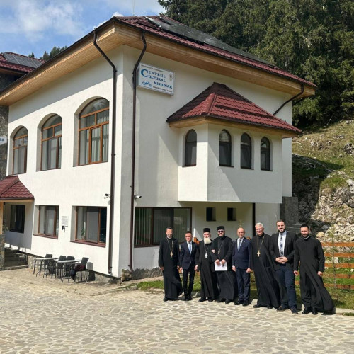 Eveniment științific la Mânăstirea Peștera Ialomiței pentru Centenarul Patriarhiei Române