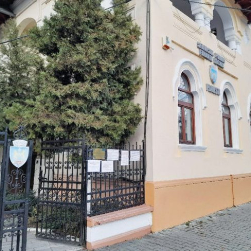 Detalii limitate despre un eveniment local, cu comunicări oficiale în așteptare