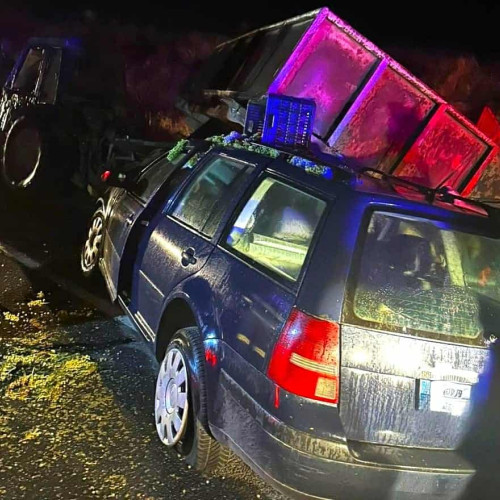 Accident grav pe DN 3 lângă Dervent: o persoană decedată, alta rănită