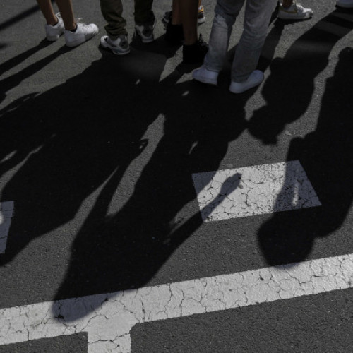 Elev de 15 ani din Târgu Jiu, bătut la liceu; alt incident în primăvară