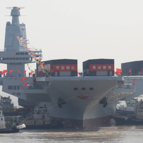 Portavionul Fujian testează în apele Taiwanului