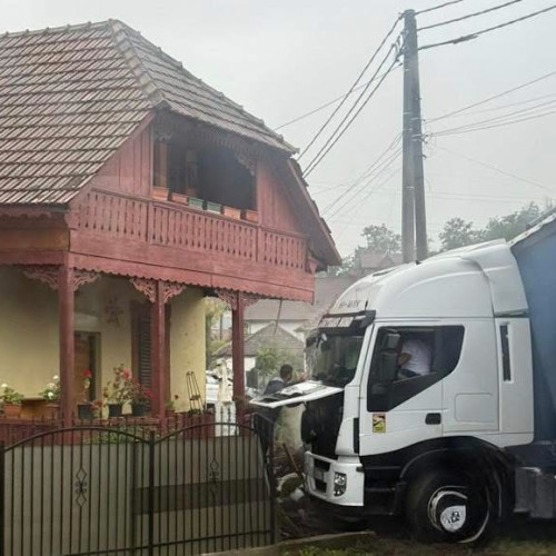 Accident grav pe DN 7 în Bujoreni, cauză: neadaptarea vitezei la drum