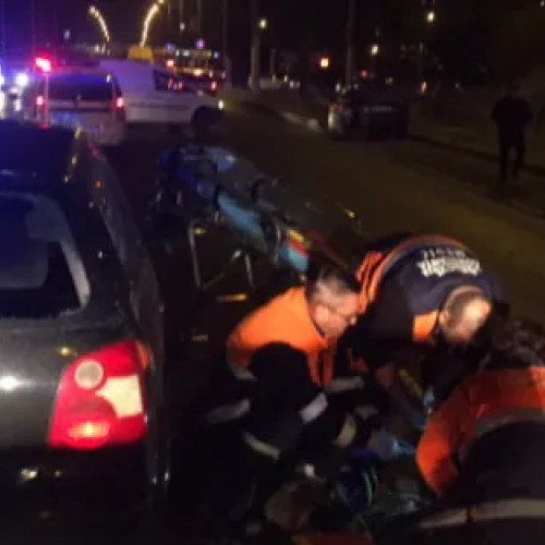 Șofer beat, sub influențe psihoactive, lovește cinci persoane în curtea unei discoteci