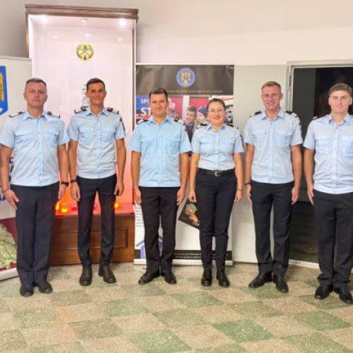 Șase pompieri din Botoșani, avansați în grad de Ziua Pompierilor