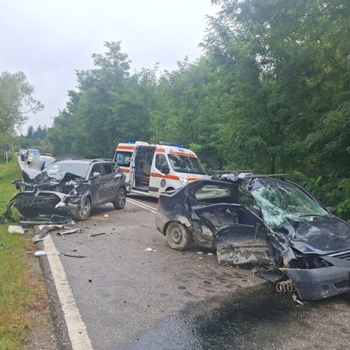 Accident în Suceava: mort și trei răniți după intrare în contrasens