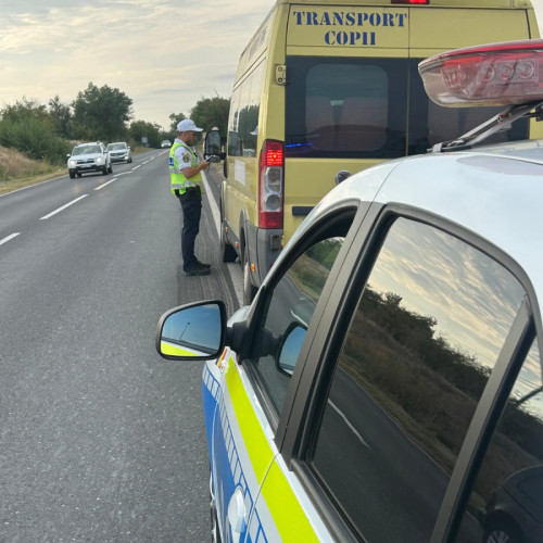 Control în trafic pentru șoferii de microbuze școlare din Galați