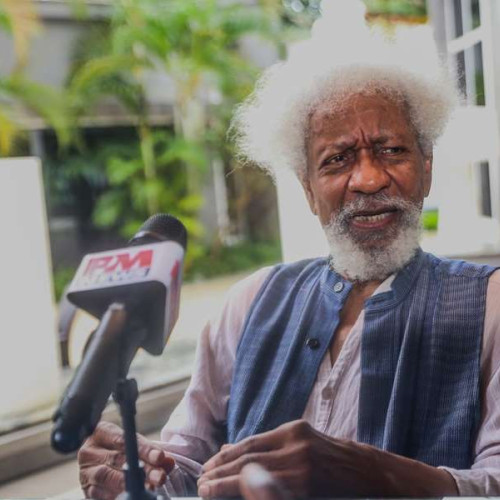 Soyinka jefuit în București înainte de FITS Sibiu