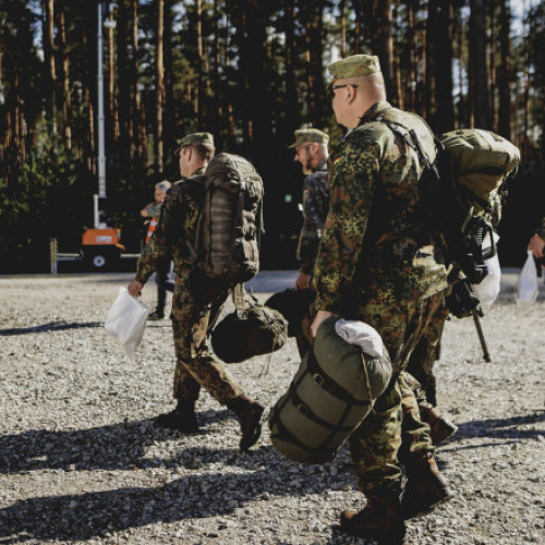 Coadă la antrenamentele militare voluntare din Polonia. Gesturi disperate de teama unei agresiuni a Rusiei