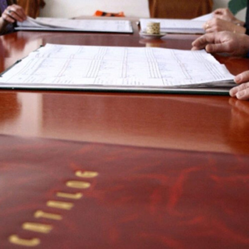 Elev de 15 ani a pălmuit o profesoară la un colegiu din Constanța