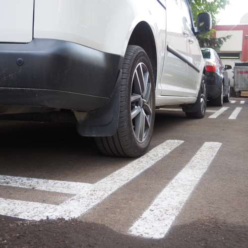 Tarife majorate pentru parcările din municipiul Botoșani din octombrie