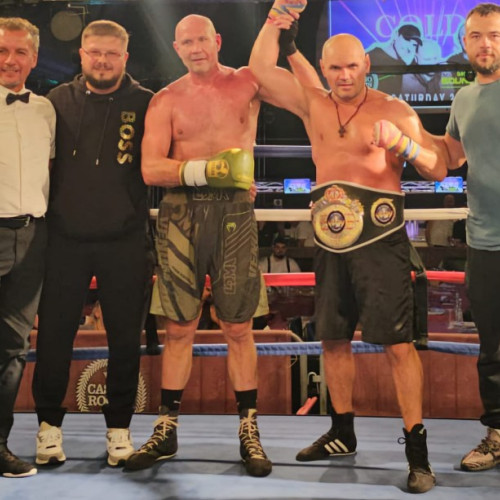 Dragoș Dulhac a cucerit un triumf istoric în boxul veterani la Rochester