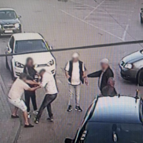 Patru persoane reținute după o altercație în trafic la Botoșani