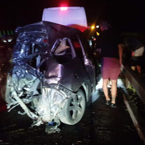 Accident pe DEx12 între Craiova și Pitești din cauza unui autoturism oprit pe carosabil