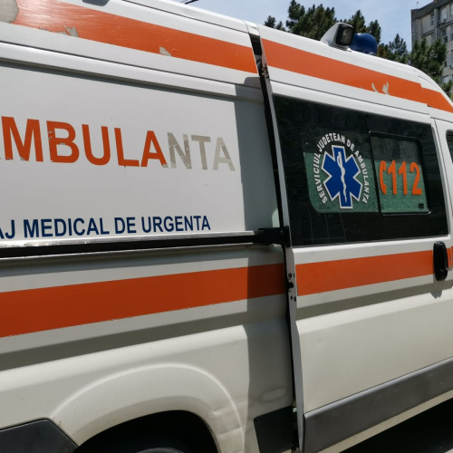 Bărbat de 45 de ani a decedat în ambulanță în Neamț în timpul transportului la spital
