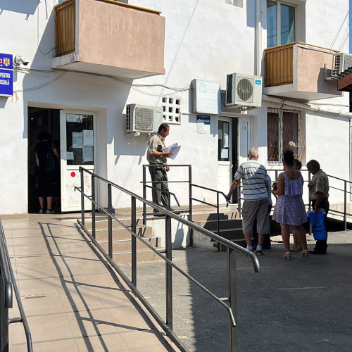 Pensie de urmaș suspendată pentru elevii și studenții din Gorj fără adeverință de școlarizare