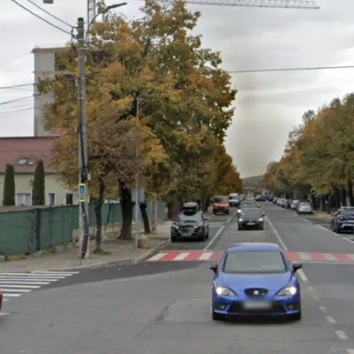 Intersecție din Cluj-Napoca fără trecere de pietoni, un pericol pentru pietoni