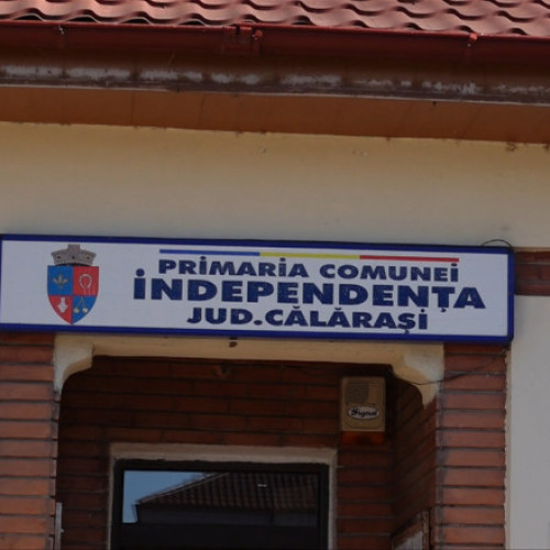 Primarul din Independența reduce salariile din primărie pentru a face economii