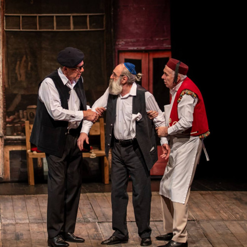 „Take, Ianke și Cadâr” revine la Casa de Cultură a Sindicatelor din Târgoviște