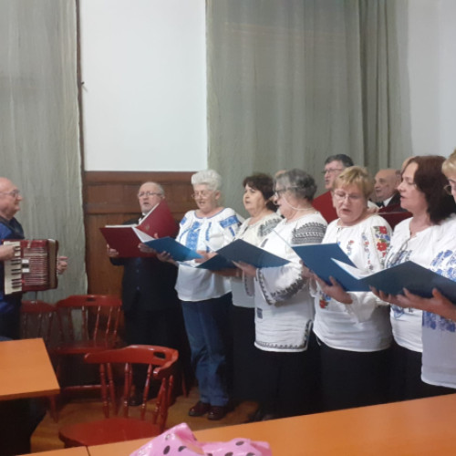 Uniunea Pensionarilor a oferit un moment festiv la centrele rezidențiale din Paleu și Oradea