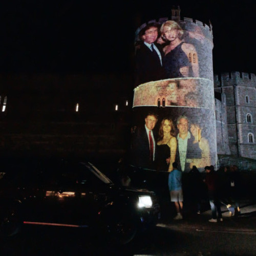 Activisti proiectează imagini controversate cu Trump şi Epstein pe castelul Windsor