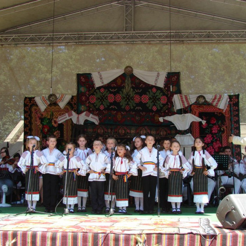 Mugurelul, festival de muzică populară la Dorohoi, sărbătorește a 19-a ediție
