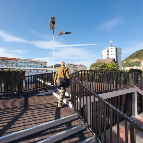 Puntea peste Cuejdi de lângă fosta fabrică „8 Martie” a fost redeschisă publicului