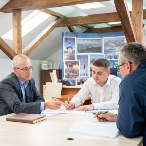 Cj Suceava reduce jumătate din funcțiile de conducere de la Protecția Copilului