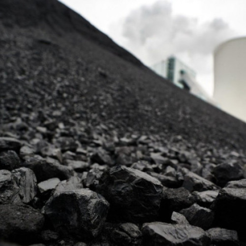 România negociază amânarea închiderii centralelor pe cărbune pentru stabilitatea energetică