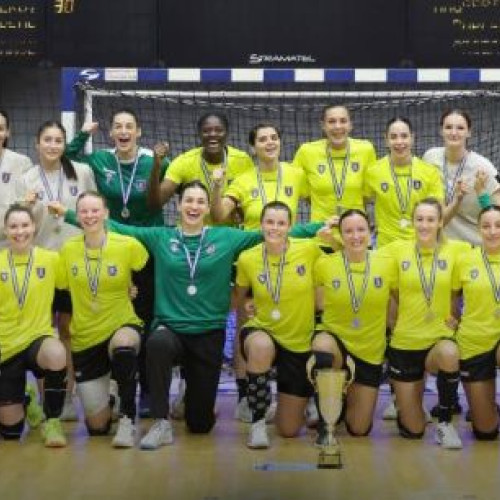 Mai multe jucătoare și membri ai Corona Brașov convocați la loturile naționale de handbal