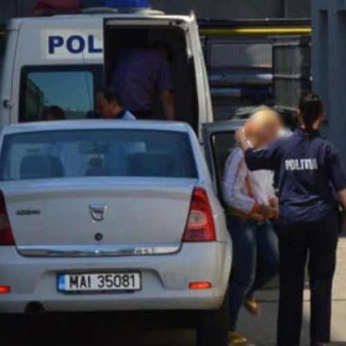 Adolescentă trimisă în arest pentru tâlhărie și violențe la Grivița