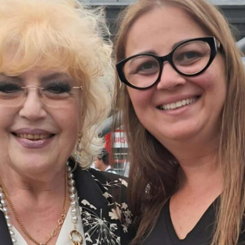 Laura Stroe redeschide Festivalul Mamaia, valorizând tradiția muzicii ușoare românești