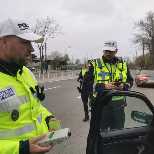 Șoferița sancționată pentru viteză susține că a confundat polițistul cu un biciclist