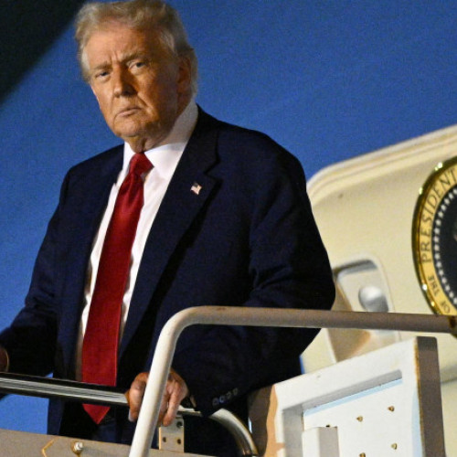 Spirit Airlines avertizată să păstreze distanța față de avionul președintelui Trump