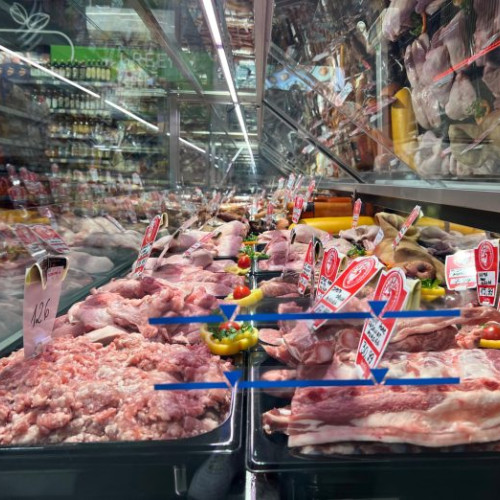 Prețurile alimentelor de bază au crescut ușor în august, în ciuda majorării TVA